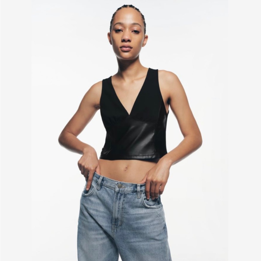 Zara Women’s Mixed Material Faux Leather Cropped Top Sleeveless Black Size Small